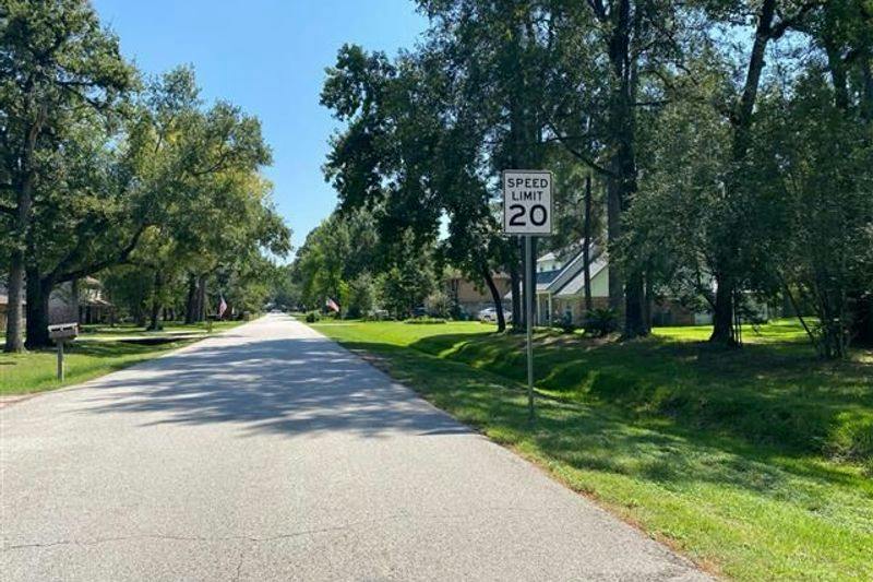 Spring Pines Dr, Spring, TX 77386