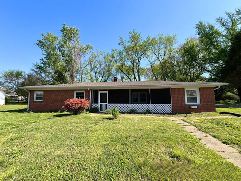 110 W Pierson St Fredonia, KY 42411, Caldwell County