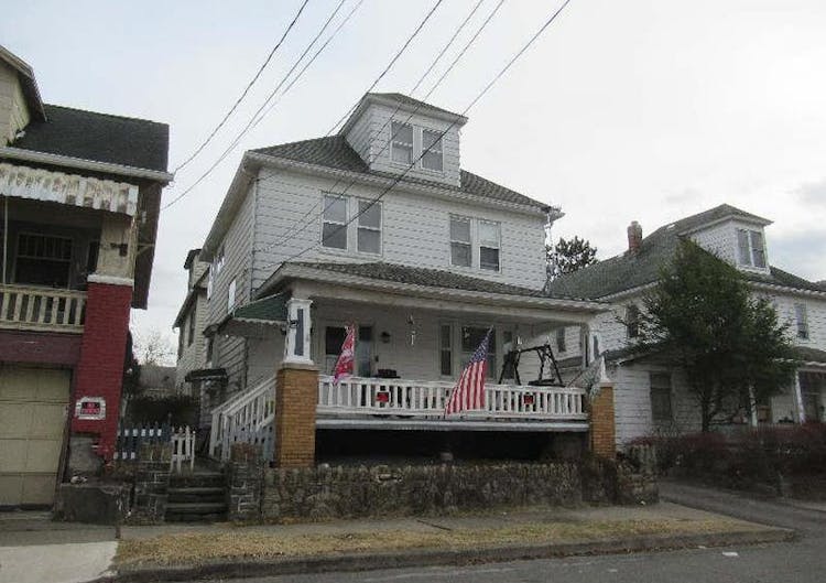 429 East Ridge Street Nanticoke, PA 18634, Luzerne County