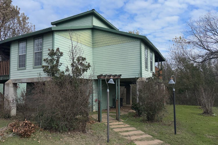 2150 Harris St Gainesville, TX 76240, Cooke County