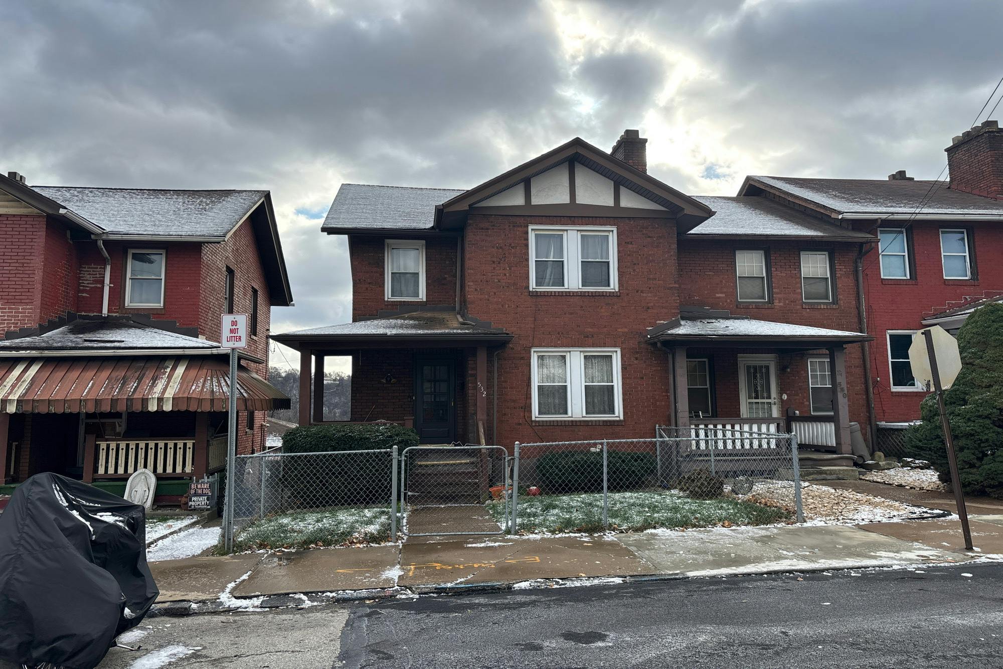 Maple St, East Pittsburgh, PA 15112