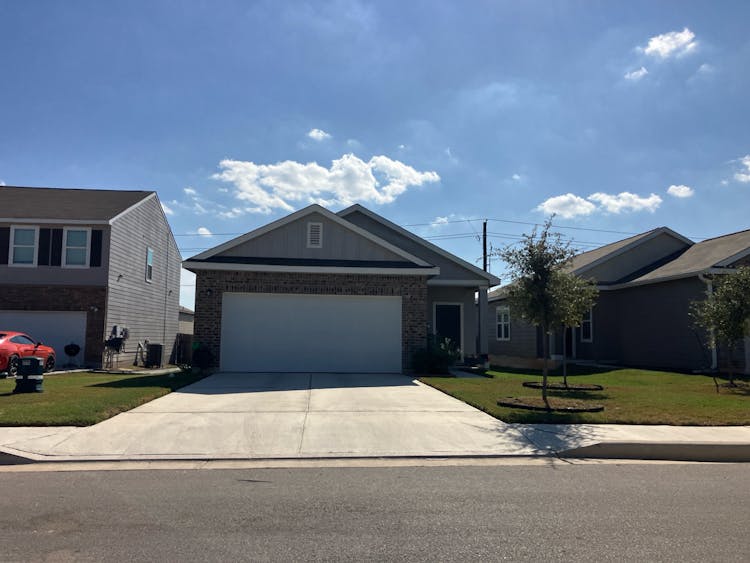 129 Wonderful Life Way Jarrell, TX 76537, Williamson County