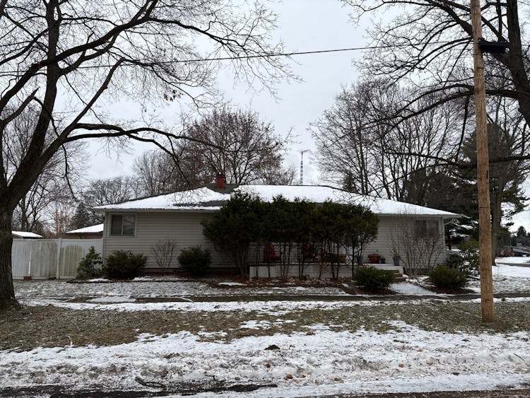 231 Seventh St Lakeview, MI 48850, Montcalm County