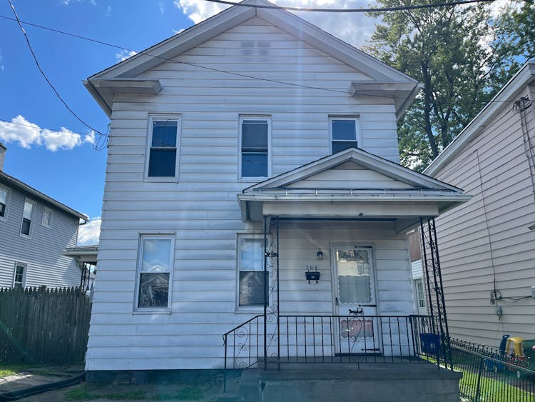 306 Willow St Scranton, PA 18505, Lackawanna County