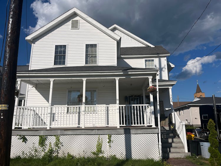 106 Handley St Eynon, PA 18403, Lackawanna County