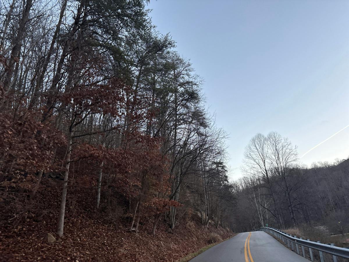 KY Route 1750 , East Point, KY 41216