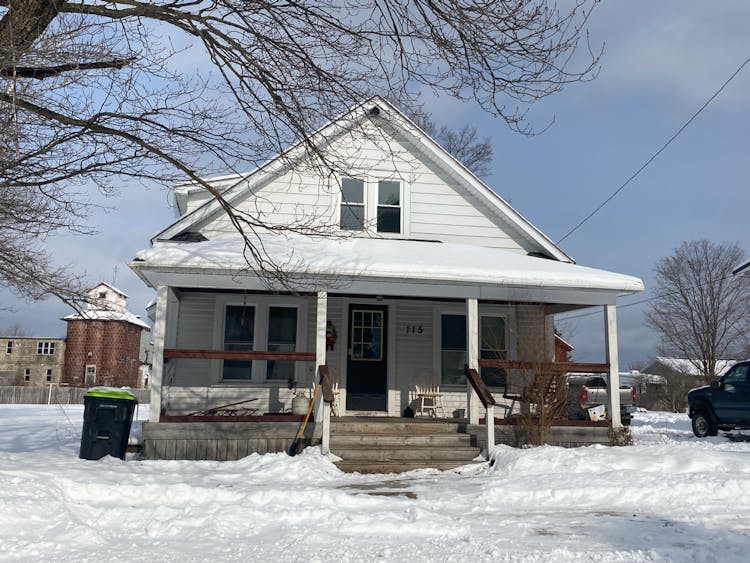 115 North St Whittemore, MI 48770, Iosco County