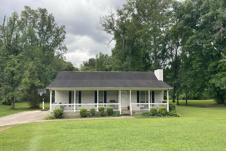 1460 Sunset Dr Weaver, AL 36277, Calhoun County