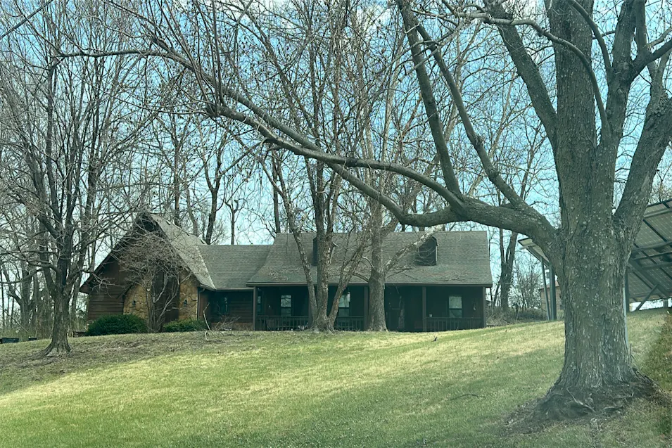 7821 Holliday Dr Kansas City, KS 66106, Wyandotte County