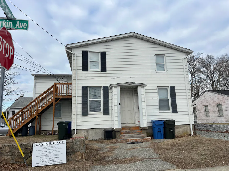 4 Elderkin Ave Groton, CT 06340, New London County