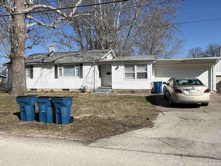 1601 E Cottonwood St Springfield, IL 62703, Sangamon County