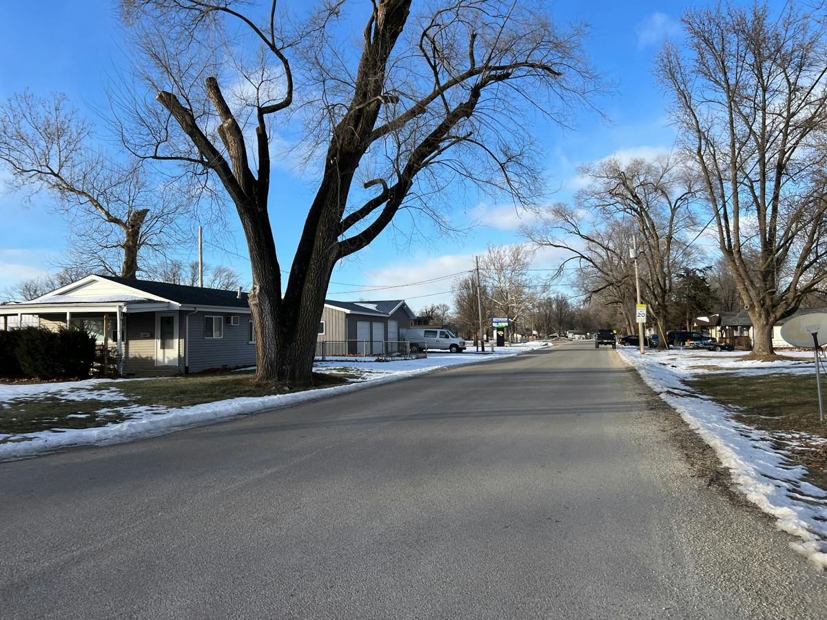 Cottonwood St, Springfield, IL 62703