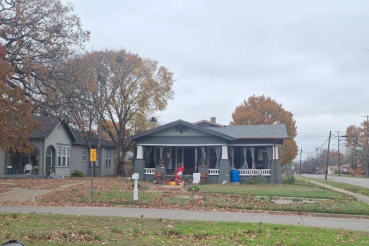 1301 W Woodard St Denison, TX 75020, Grayson County