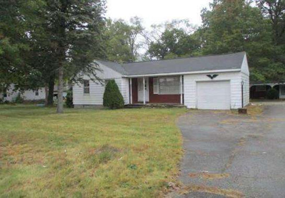 1127 E Bertrand Rd Niles, MI 49120, Berrien County