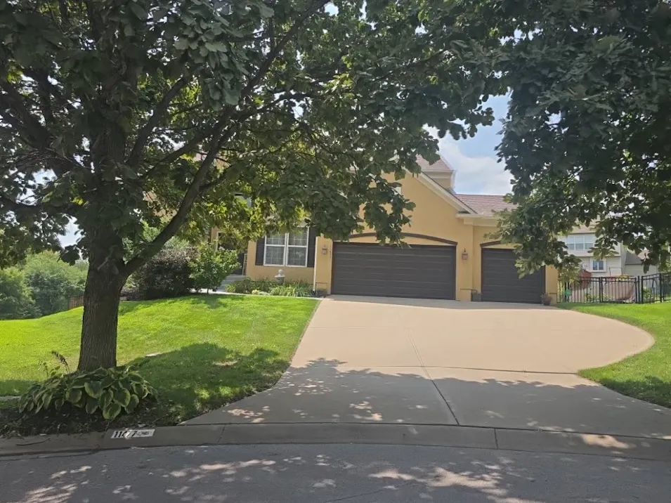 11477 S Chouteau St Olathe, KS 66061, Johnson County