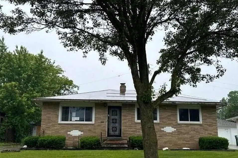 5836 E Glenn Dr Maple Heights, OH 44137, Cuyahoga County