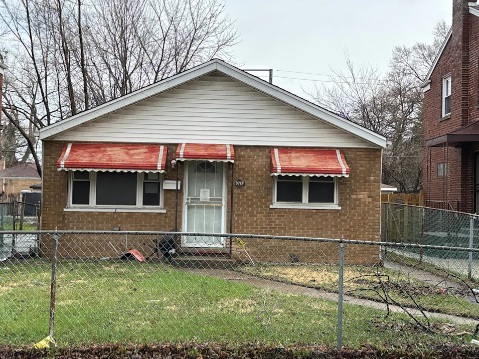 9717 Jeffery Ave Chicago, IL 60617, Cook County