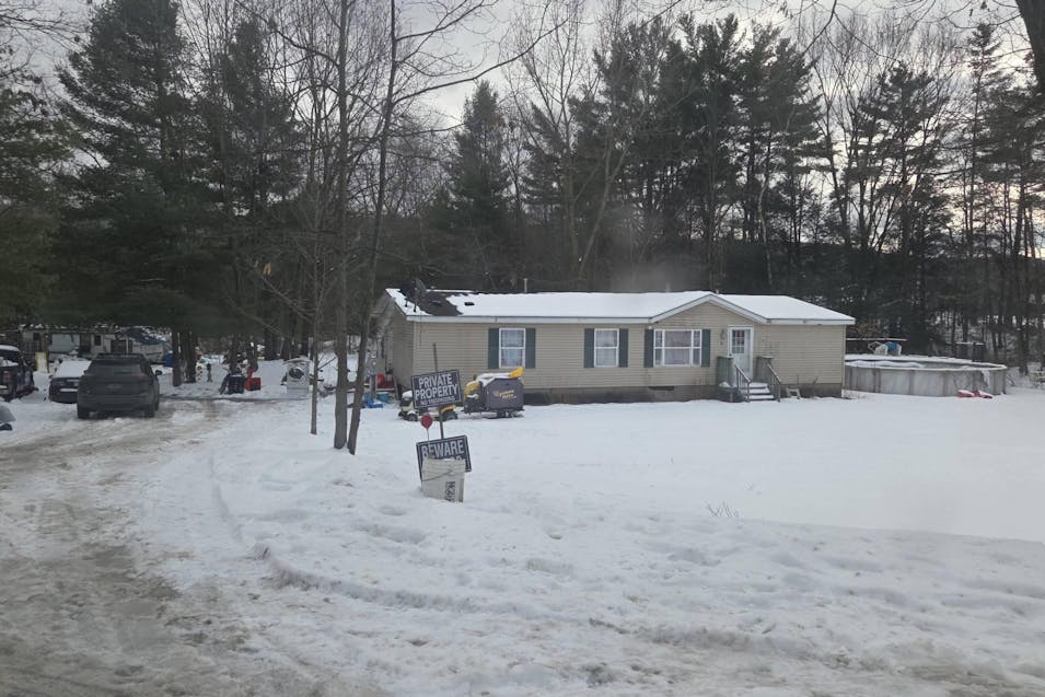 143 Sugar River Drive Claremont, NH 03743, Sullivan County