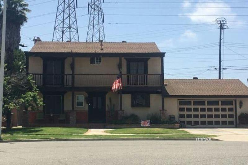Santa Mariana St, Fountain Valley, CA 92708