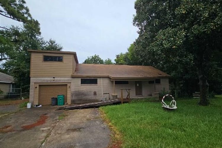 119 Pecan Dr Baytown, TX 77520, Harris County