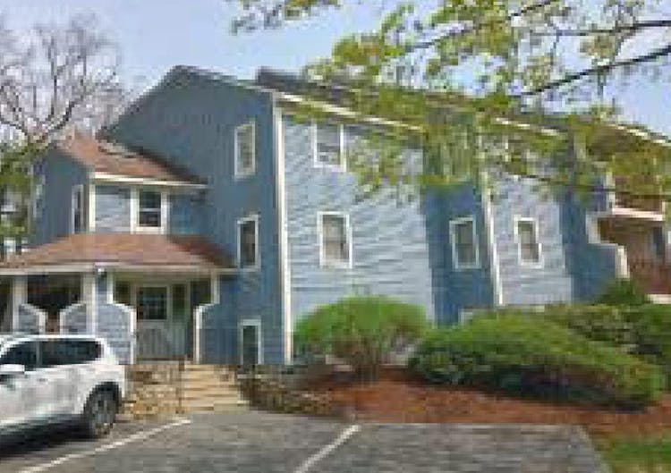 113 Heritage Dr Unit 113 Whitinsville, MA 01588, Worcester County
