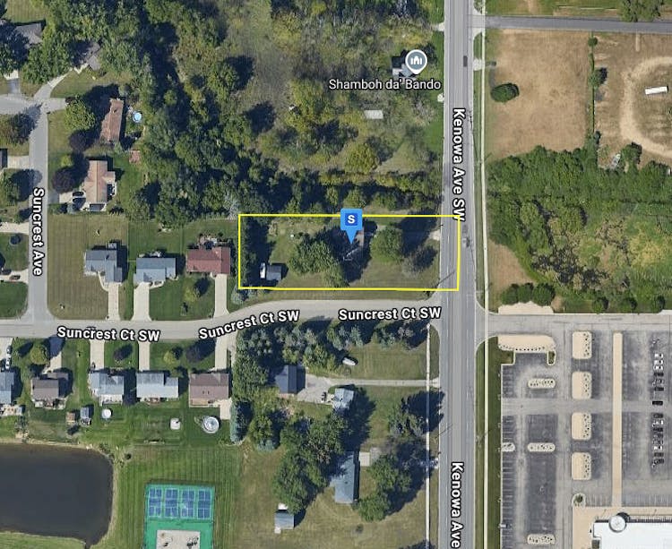 6581 Kenowa Ave SW Grandville, MI 49418, Kent County