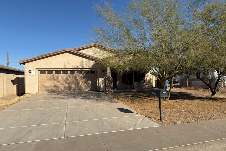 2416 East Wier Avenue Phoenix, AZ 85040, Maricopa County