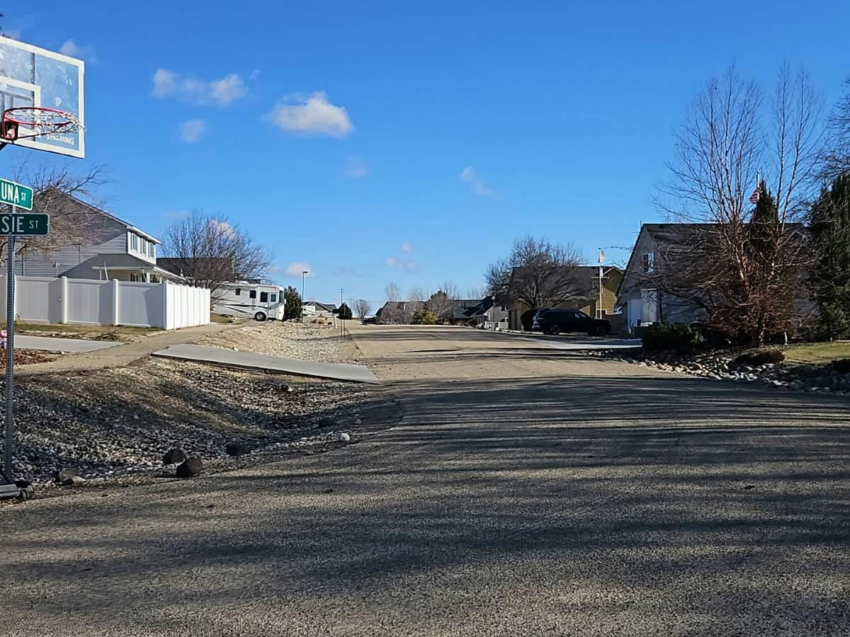 Elsie St, Caldwell, ID 83607