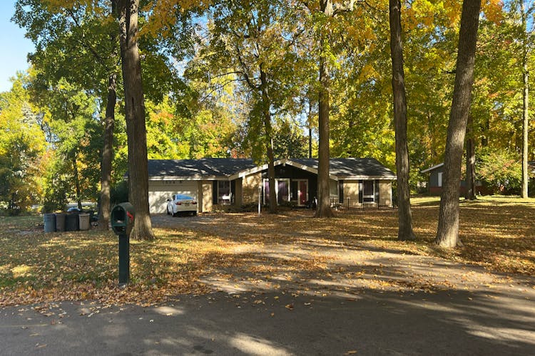 1504 Homewood Dr. Rockford, IL 61108, Winnebago County