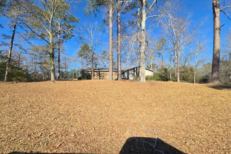 124 Pinecrest Dr NE Milledgeville, GA 31061, Baldwin County