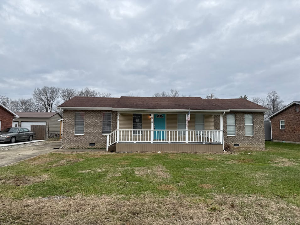 1013 McCloud Dr Worthington, KY 41183, Greenup County