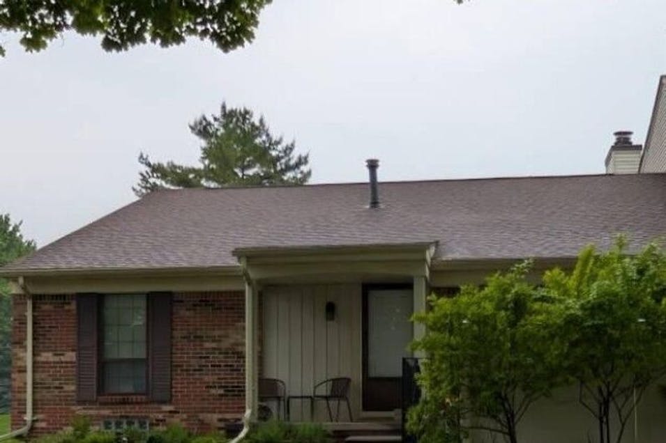 38955 Golfview East Dr W Unit #121 Clinton Township, MI 48038, Macomb County