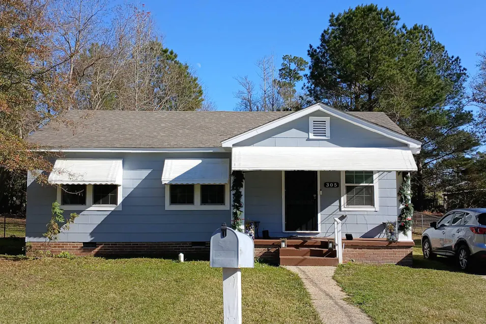 305 Dixie Ave Hattiesburg, MS 39401-4827, Forrest County