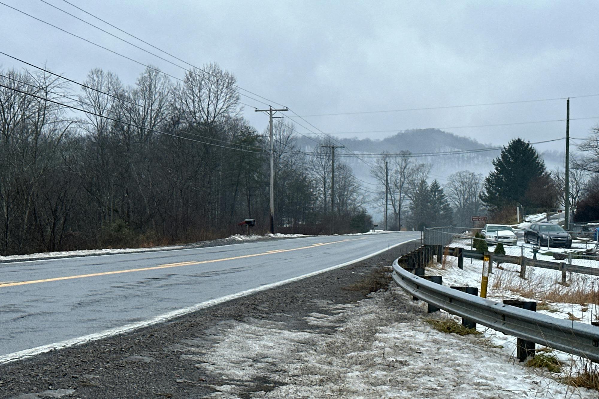 Beckwith Rd, Fayetteville, WV 25840