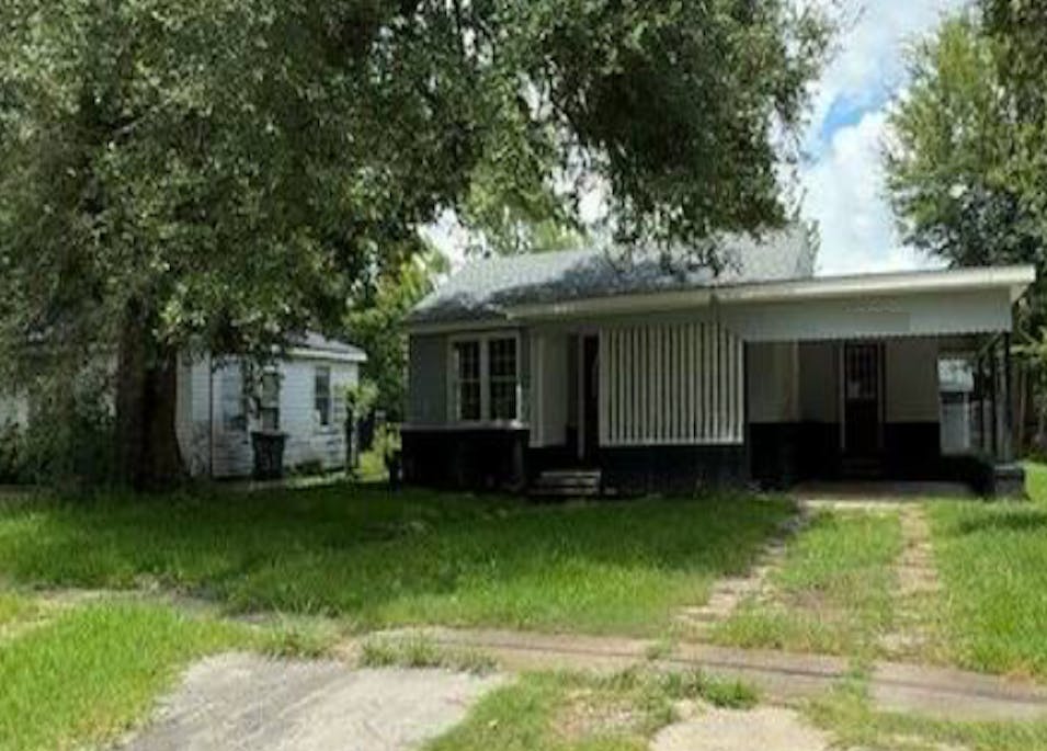 1709 13th Street Lake Charles, LA 70601, Calcasieu County