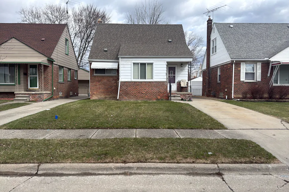 15150 Russell Ave Allen Park, MI 48101, Wayne County