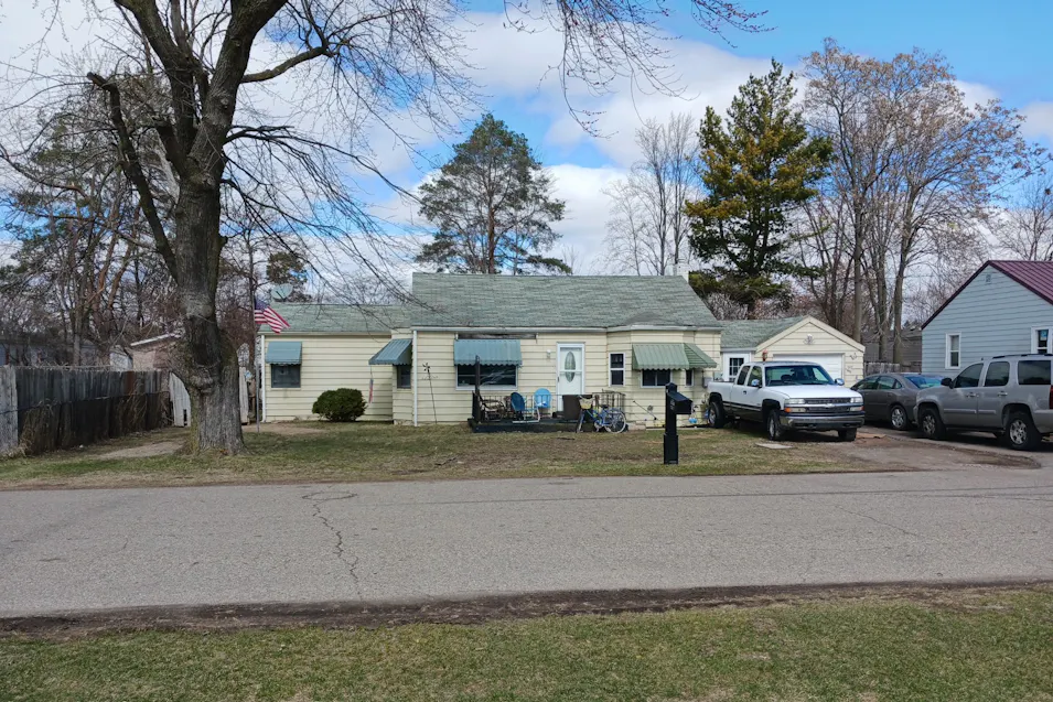 2533 Longview Ave Saginaw, MI 48601, Saginaw County