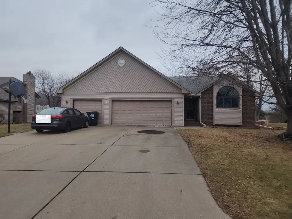 13605 W Preserve Blvd Burnsville, MN 55337, Dakota County