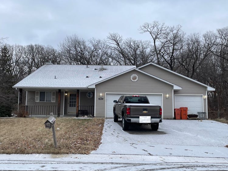 1063 Meadow St Cologne, MN 55322, Carver County