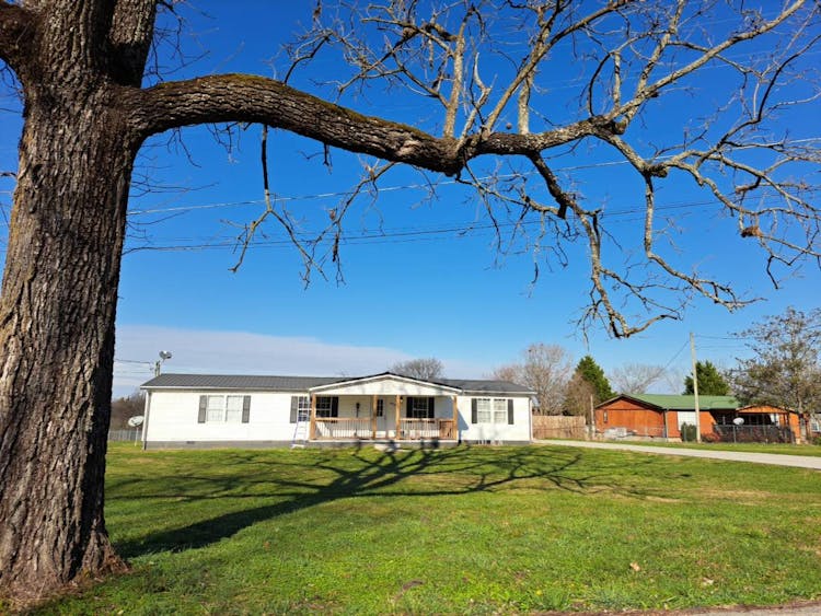 372 County Farm Rd Madisonville, TN 37354, Monroe County