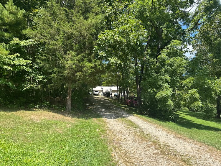 7837 Township Road 331 Southeast Corning, OH 43730, Perry County