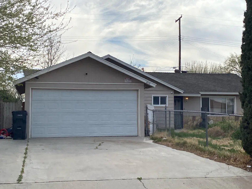 3172 Shelley St Rosamond, CA 93560, Kern County