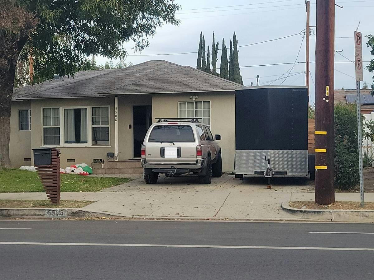 Fallbrook Ave, Woodland Hills, CA 91367
