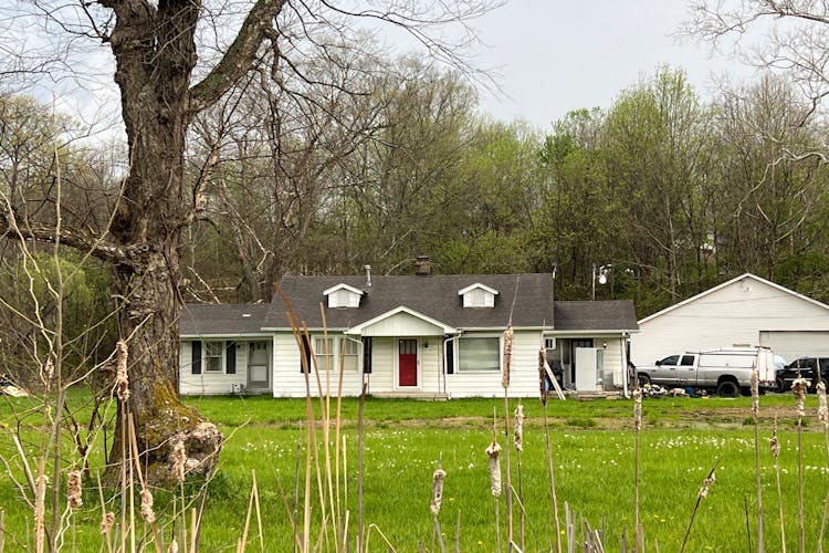 17601 Highway 31 South Henryville, IN 47126, Clark County