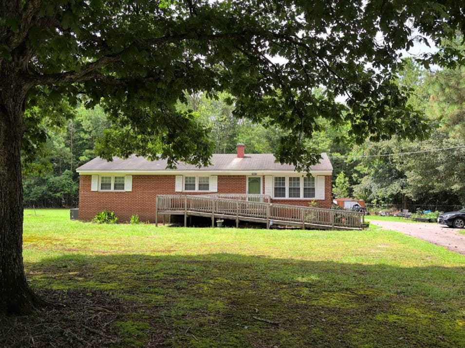 36128 Seacock Chapel Road Zuni, VA 23898, Southampton County