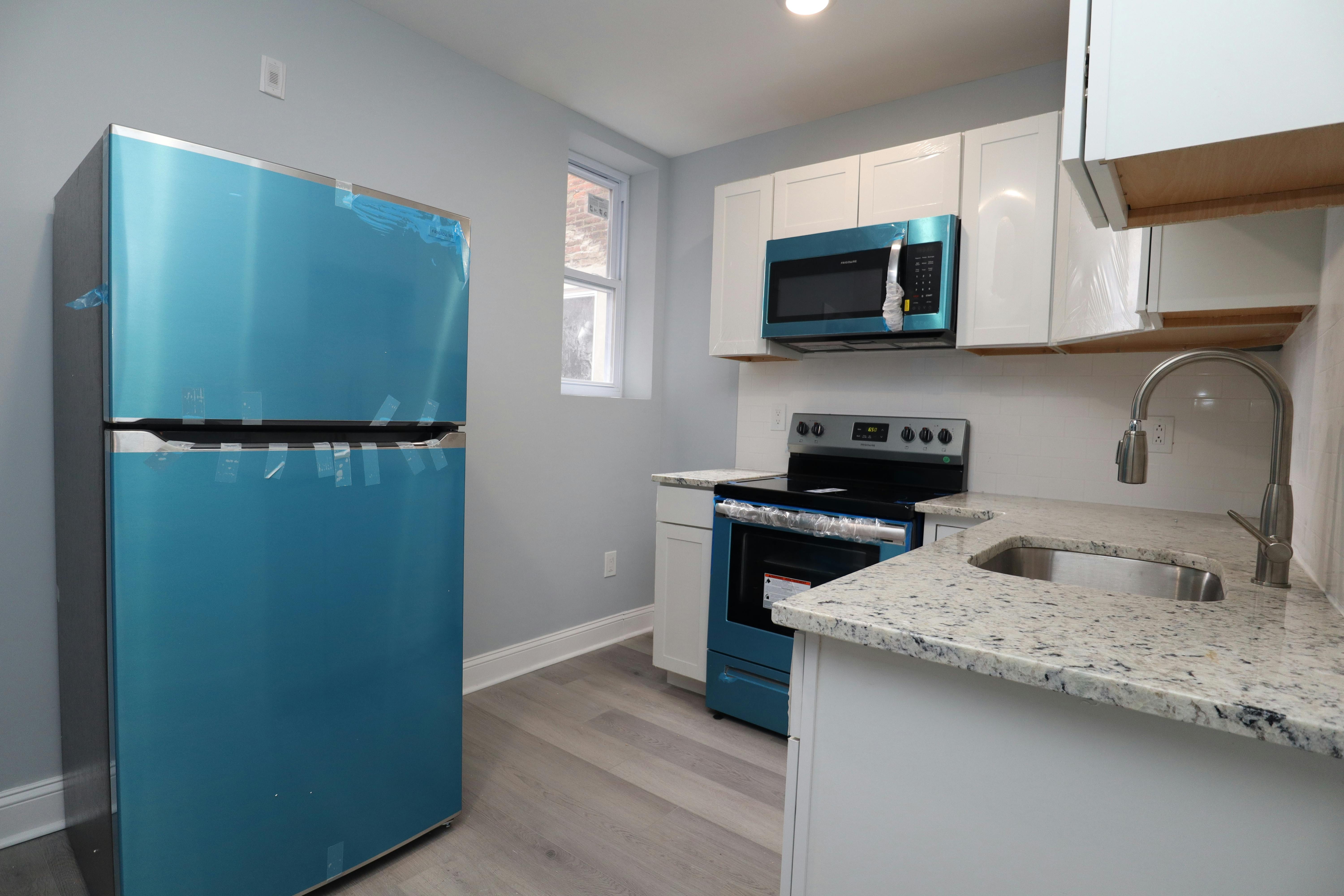 Diamond St, Philadelphia, PA 19121