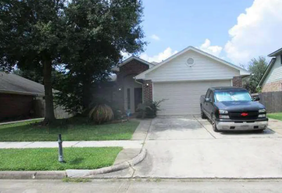 915 Christopher Baytown, TX 77521, Harris County