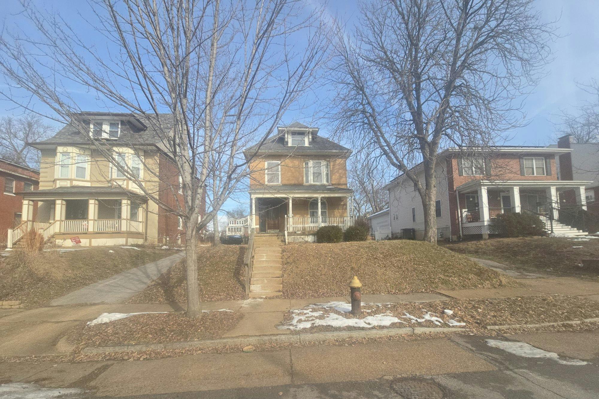 Cates Ave, Saint Louis, MO 63112