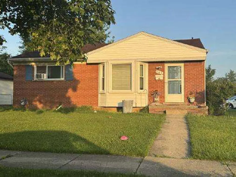 161 Clair St Garden City, MI 48135, Wayne County