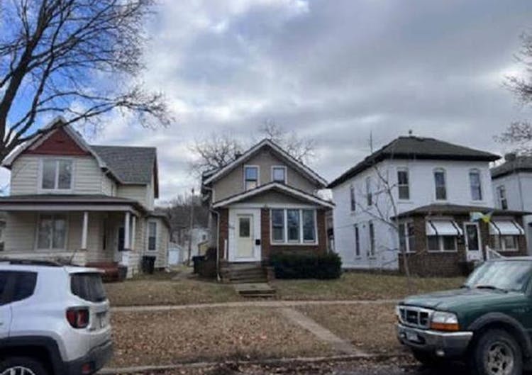 309 N Broad St Mankato, MN 56001, Blue Earth County